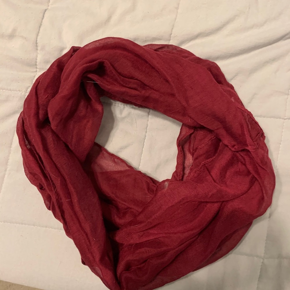 3 scarfs